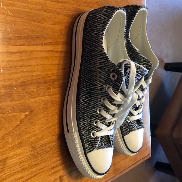 Converse all star shoes - Picture 2 of 4